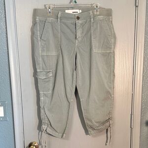 Sonoma capris, green, elastic waistband, 5 pockets, ankle ties, 10, EUC